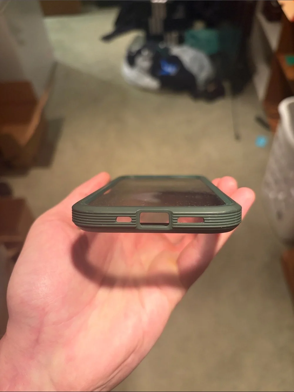 Rugged Green Full-Body iPhone 13 Case with Privacy Screen